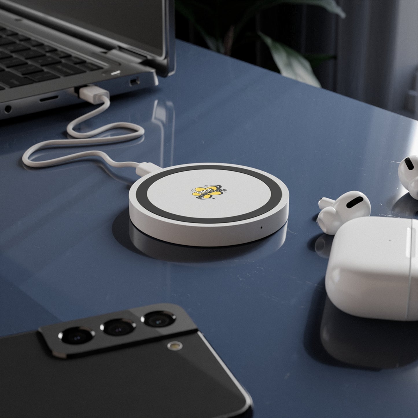 The Solr Quake Wireless Charging Pad